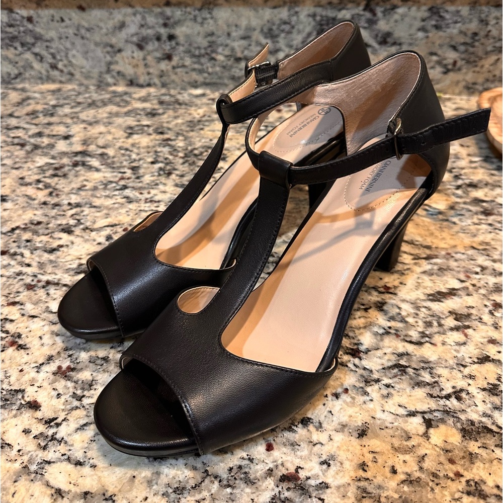 Giani Bernini's Claraa Pumps 10 memory foam